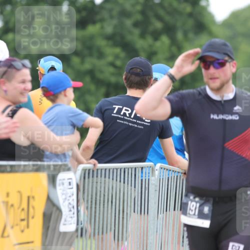 22.06.2025 - Viking Triathlon H.Heesch http://msf.ph/oto/8096998 22.06.2025 15:33:11 Laufen 191, 459 meine-sportfotos.de