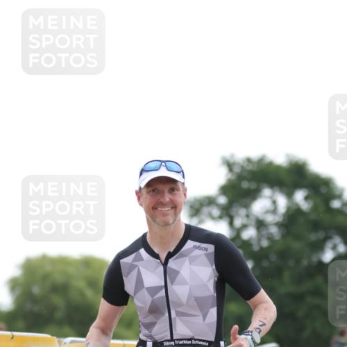 22.06.2025 - Viking Triathlon H.Heesch http://msf.ph/oto/8097007 22.06.2025 16:20:13 Laufen 74 meine-sportfotos.de
