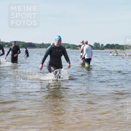 22.06.2025 - Viking Triathlon KatJ http://msf.ph/oto/8097017 22.06.2025 10:31:27 Schwimmen 3, 8, 236, 311, 340, 469, 613, 648 meine-sportfotos.de