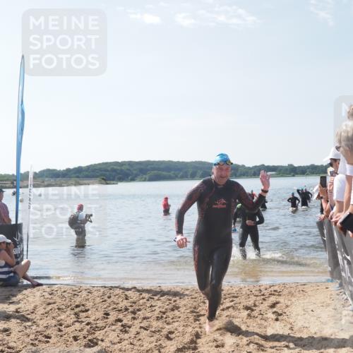 22.06.2025 - Viking Triathlon MichiJ http://msf.ph/oto/8097024 22.06.2025 10:42:09 Schwimmen 78, 159, 199, 281, 290, 460, 465 meine-sportfotos.de