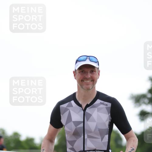 22.06.2025 - Viking Triathlon H.Heesch http://msf.ph/oto/8097025 22.06.2025 16:20:13 Laufen 74 meine-sportfotos.de