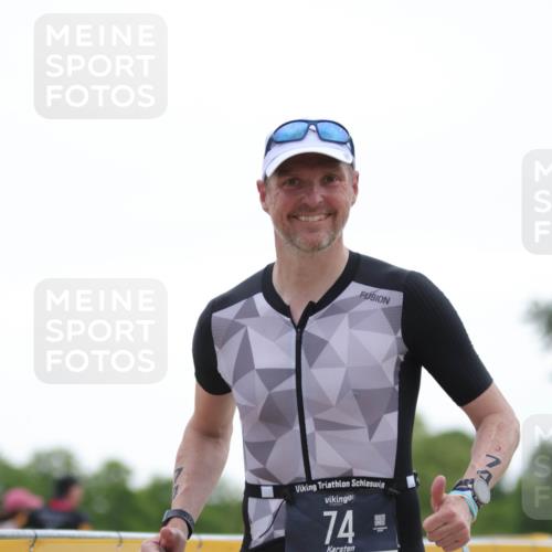 22.06.2025 - Viking Triathlon H.Heesch http://msf.ph/oto/8097029 22.06.2025 16:20:13 Laufen 74 meine-sportfotos.de