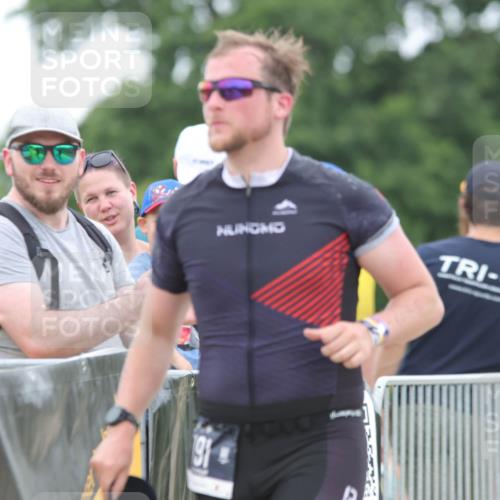 22.06.2025 - Viking Triathlon H.Heesch http://msf.ph/oto/8097069 22.06.2025 15:33:12 Laufen 191, 459 meine-sportfotos.de
