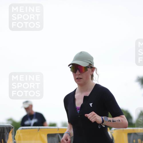 22.06.2025 - Viking Triathlon H.Heesch http://msf.ph/oto/8097090 22.06.2025 16:21:10 Laufen 143 meine-sportfotos.de