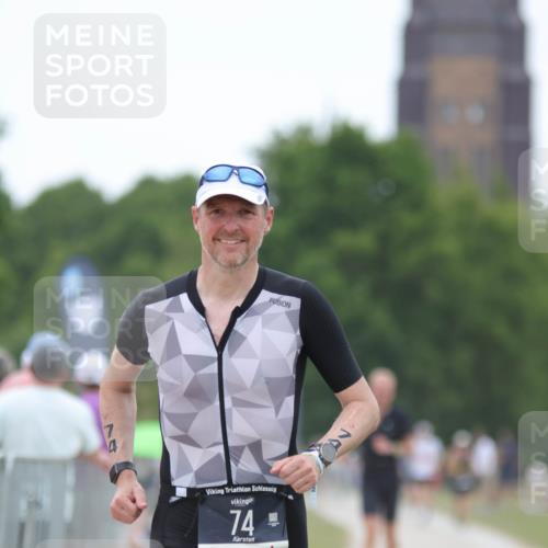 22.06.2025 - Viking Triathlon H.Heesch http://msf.ph/oto/8097272 22.06.2025 15:34:06 Laufen 74, 232, 305 meine-sportfotos.de