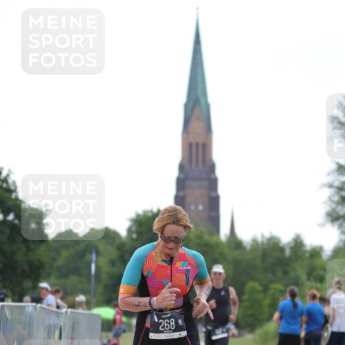 22.06.2025 - Viking Triathlon H.Heesch http://msf.ph/oto/8097283 22.06.2025 16:21:38 Laufen 268, 447 meine-sportfotos.de