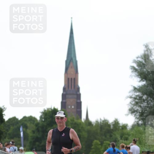 22.06.2025 - Viking Triathlon H.Heesch http://msf.ph/oto/8097325 22.06.2025 16:21:42 Laufen 268, 447 meine-sportfotos.de