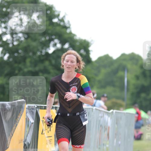 22.06.2025 - Viking Triathlon H.Heesch http://msf.ph/oto/8097405 22.06.2025 16:22:13 Laufen 425, 531 meine-sportfotos.de