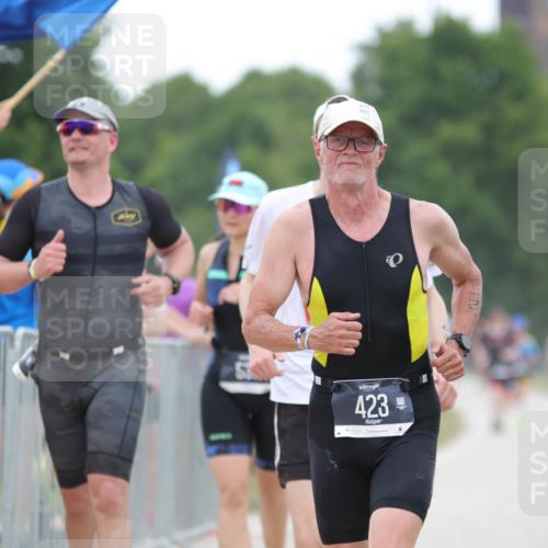 22.06.2025 - Viking Triathlon H.Heesch http://msf.ph/oto/8097426 22.06.2025 15:34:39 Laufen 128, 134, 423, 531, 601 meine-sportfotos.de