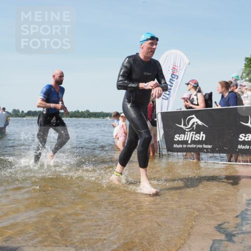 22.06.2025 - Viking Triathlon KatJ http://msf.ph/oto/8097465 22.06.2025 10:31:37 Schwimmen 3, 8, 98, 99, 137, 158, 189, 224, 340, 350, 469, 555, 613, 648 meine-sportfotos.de