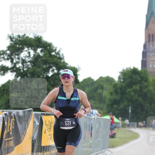 22.06.2025 - Viking Triathlon H.Heesch http://msf.ph/oto/8097494 22.06.2025 16:22:18 Laufen 425, 531 meine-sportfotos.de