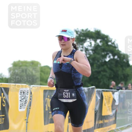 22.06.2025 - Viking Triathlon H.Heesch http://msf.ph/oto/8097522 22.06.2025 16:22:19 Laufen 425, 531 meine-sportfotos.de