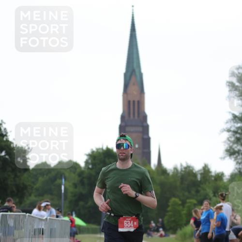22.06.2025 - Viking Triathlon H.Heesch http://msf.ph/oto/8097549 22.06.2025 16:22:59 Laufen 634 meine-sportfotos.de