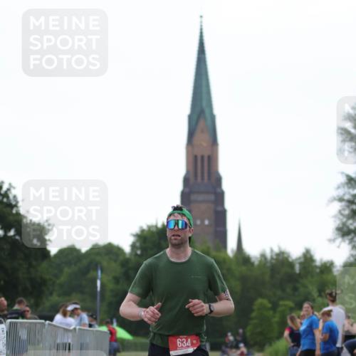 22.06.2025 - Viking Triathlon H.Heesch http://msf.ph/oto/8097562 22.06.2025 16:22:59 Laufen 634 meine-sportfotos.de