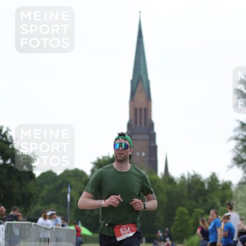 22.06.2025 - Viking Triathlon H.Heesch http://msf.ph/oto/8097570 22.06.2025 16:22:59 Laufen 634 meine-sportfotos.de