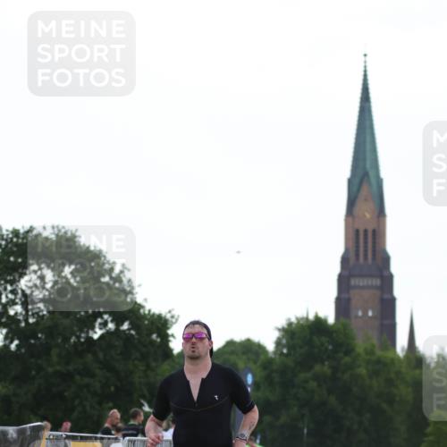 22.06.2025 - Viking Triathlon H.Heesch http://msf.ph/oto/8097615 22.06.2025 16:24:16 Laufen 51 meine-sportfotos.de