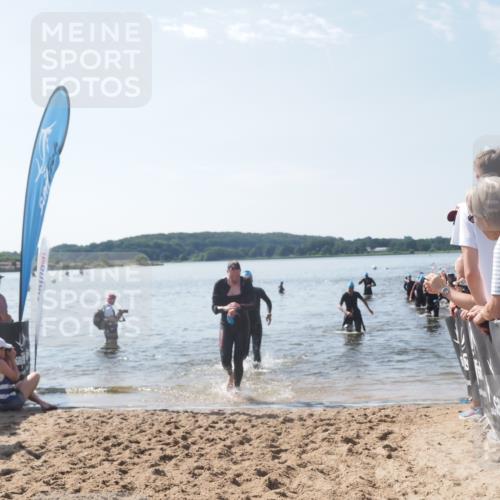 22.06.2025 - Viking Triathlon MichiJ http://msf.ph/oto/8097636 22.06.2025 10:42:40 Schwimmen 55, 171, 240, 369, 427, 441, 624 meine-sportfotos.de