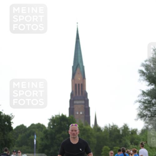 22.06.2025 - Viking Triathlon H.Heesch http://msf.ph/oto/8097644 22.06.2025 16:25:01 Laufen 439 meine-sportfotos.de