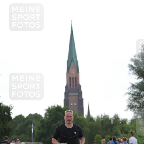 22.06.2025 - Viking Triathlon H.Heesch http://msf.ph/oto/8097652 22.06.2025 16:25:01 Laufen 439 meine-sportfotos.de