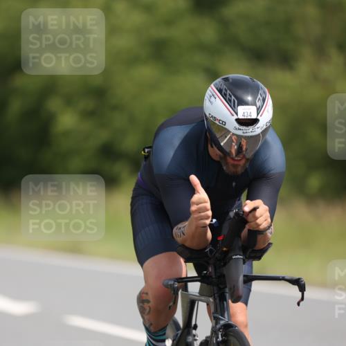 22.06.2025 - Viking Triathlon Yannick Fuchs http://msf.ph/oto/8097665 22.06.2025 12:00:23 Radfahren 261, 268, 434, 489, 494, 602 meine-sportfotos.de