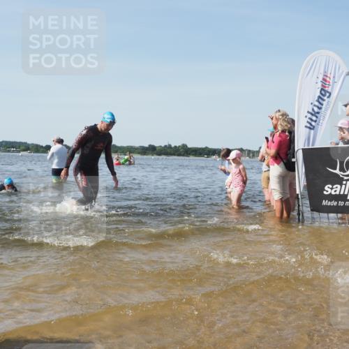 22.06.2025 - Viking Triathlon KatJ http://msf.ph/oto/8097670 22.06.2025 10:31:43 Schwimmen 98, 99, 124, 125, 137, 158, 189, 224, 340, 350, 507, 555, 613, 648, 658 meine-sportfotos.de
