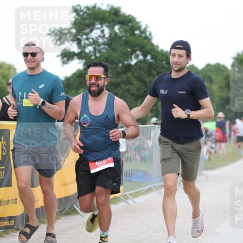 22.06.2025 - Viking Triathlon H.Heesch http://msf.ph/oto/8097671 22.06.2025 15:35:14 Laufen 609 meine-sportfotos.de