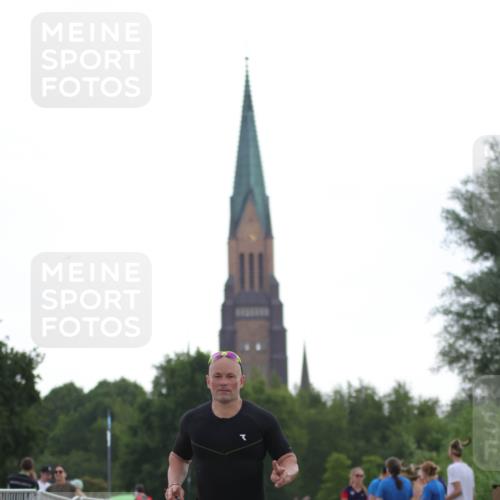 22.06.2025 - Viking Triathlon H.Heesch http://msf.ph/oto/8097680 22.06.2025 16:25:02 Laufen 439 meine-sportfotos.de