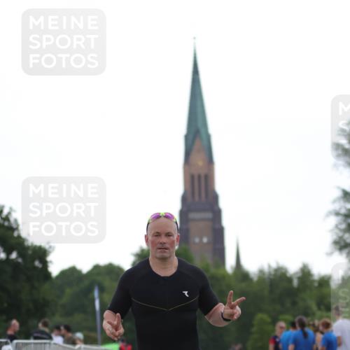 22.06.2025 - Viking Triathlon H.Heesch http://msf.ph/oto/8097703 22.06.2025 16:25:03 Laufen 439 meine-sportfotos.de