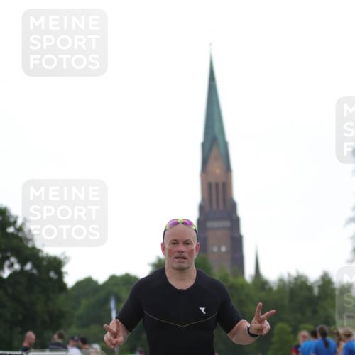 22.06.2025 - Viking Triathlon H.Heesch http://msf.ph/oto/8097709 22.06.2025 16:25:03 Laufen 439 meine-sportfotos.de