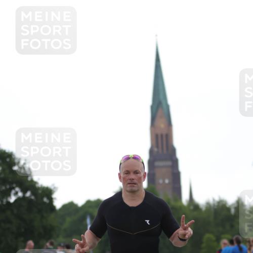 22.06.2025 - Viking Triathlon H.Heesch http://msf.ph/oto/8097714 22.06.2025 16:25:03 Laufen 439 meine-sportfotos.de