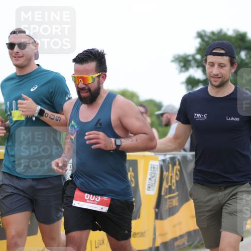 22.06.2025 - Viking Triathlon H.Heesch http://msf.ph/oto/8097732 22.06.2025 15:35:15 Laufen 609 meine-sportfotos.de
