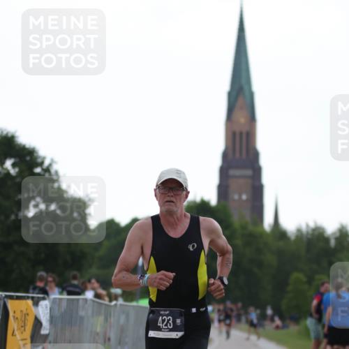 22.06.2025 - Viking Triathlon H.Heesch http://msf.ph/oto/8097789 22.06.2025 16:25:52 Laufen 423 meine-sportfotos.de