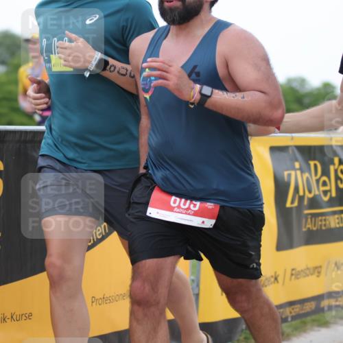 22.06.2025 - Viking Triathlon H.Heesch http://msf.ph/oto/8097793 22.06.2025 15:35:15 Laufen 609 meine-sportfotos.de
