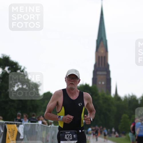 22.06.2025 - Viking Triathlon H.Heesch http://msf.ph/oto/8097797 22.06.2025 16:25:53 Laufen 423 meine-sportfotos.de