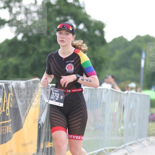 22.06.2025 - Viking Triathlon H.Heesch http://msf.ph/oto/8097880 22.06.2025 16:26:23 Laufen 379 meine-sportfotos.de