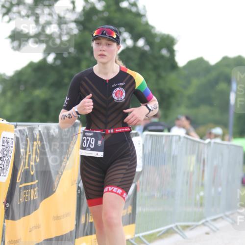 22.06.2025 - Viking Triathlon H.Heesch http://msf.ph/oto/8097888 22.06.2025 16:26:23 Laufen 379 meine-sportfotos.de