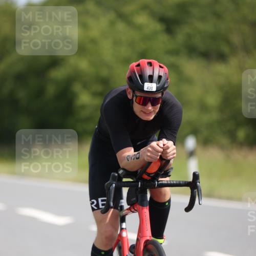 22.06.2025 - Viking Triathlon Yannick Fuchs http://msf.ph/oto/8097939 22.06.2025 11:22:42 Radfahren 2, 40, 209, 312, 316, 428, 430, 506, 542, 610 meine-sportfotos.de