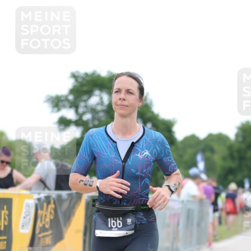 22.06.2025 - Viking Triathlon H.Heesch http://msf.ph/oto/8097972 22.06.2025 15:36:04 Laufen 166 meine-sportfotos.de