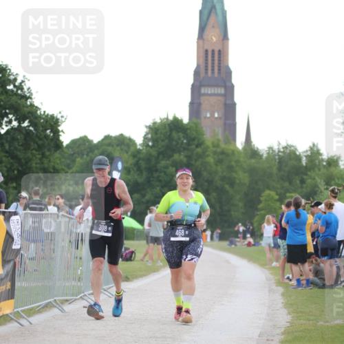 22.06.2025 - Viking Triathlon H.Heesch http://msf.ph/oto/8097994 22.06.2025 16:27:03 Laufen 308, 363, 468 meine-sportfotos.de