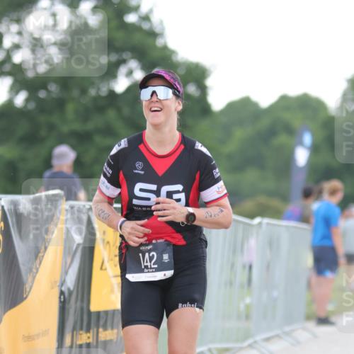 22.06.2025 - Viking Triathlon H.Heesch http://msf.ph/oto/8098040 22.06.2025 16:27:27 Laufen 142 meine-sportfotos.de
