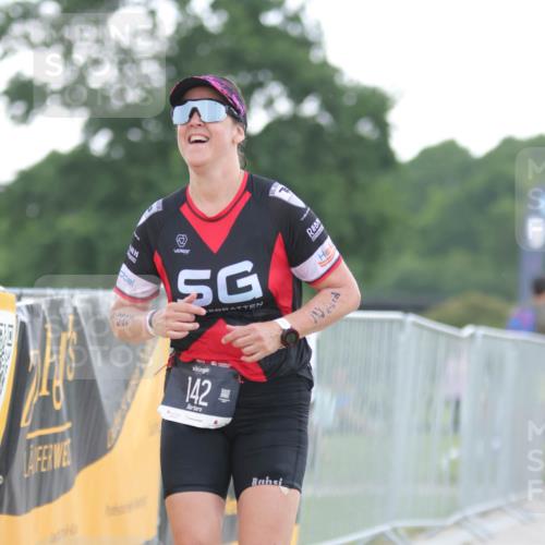 22.06.2025 - Viking Triathlon H.Heesch http://msf.ph/oto/8098052 22.06.2025 16:27:27 Laufen 142 meine-sportfotos.de