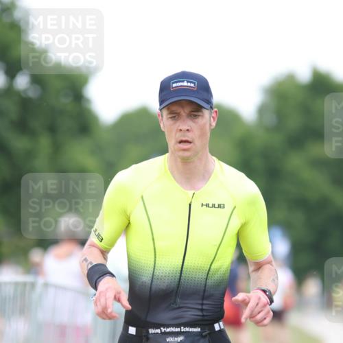 22.06.2025 - Viking Triathlon H.Heesch http://msf.ph/oto/8098054 22.06.2025 15:36:32 Laufen 148 meine-sportfotos.de