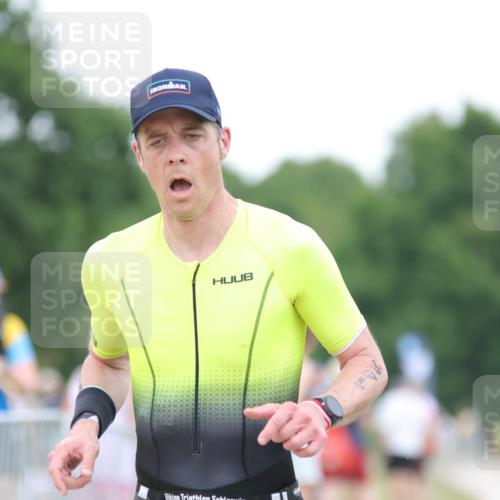 22.06.2025 - Viking Triathlon H.Heesch http://msf.ph/oto/8098086 22.06.2025 15:36:33 Laufen 148 meine-sportfotos.de