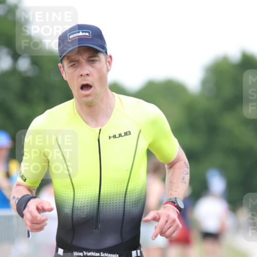 22.06.2025 - Viking Triathlon H.Heesch http://msf.ph/oto/8098095 22.06.2025 15:36:33 Laufen 148 meine-sportfotos.de