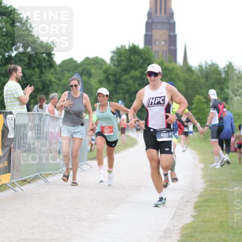 22.06.2025 - Viking Triathlon H.Heesch http://msf.ph/oto/8098206 22.06.2025 15:36:51 Laufen 480, 659 meine-sportfotos.de