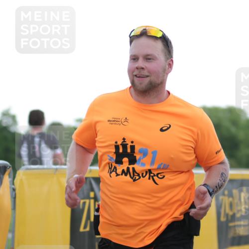 22.06.2025 - Viking Triathlon H.Heesch http://msf.ph/oto/8098226 22.06.2025 16:27:37 Laufen 633 meine-sportfotos.de