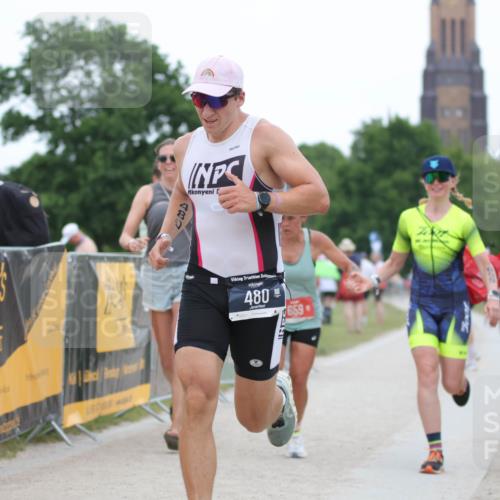 22.06.2025 - Viking Triathlon H.Heesch http://msf.ph/oto/8098322 22.06.2025 15:36:52 Laufen 480, 659 meine-sportfotos.de