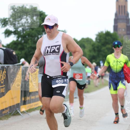 22.06.2025 - Viking Triathlon H.Heesch http://msf.ph/oto/8098329 22.06.2025 15:36:52 Laufen 480, 659 meine-sportfotos.de
