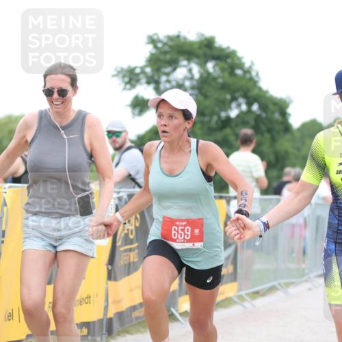 22.06.2025 - Viking Triathlon H.Heesch http://msf.ph/oto/8098404 22.06.2025 15:36:53 Laufen 480, 659 meine-sportfotos.de