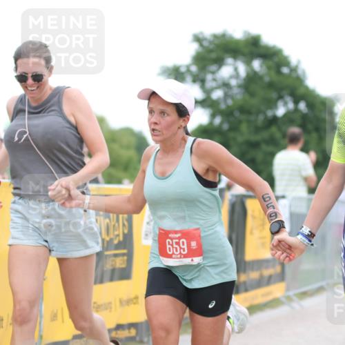 22.06.2025 - Viking Triathlon H.Heesch http://msf.ph/oto/8098415 22.06.2025 15:36:53 Laufen 480, 659 meine-sportfotos.de